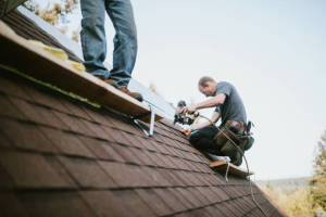 Local Roofers in Lwrnce, KS
